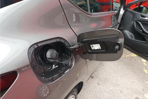 2021 Vauxhall Astra 1.2 Turbo Griffin Edition Hatchback 5dr Petrol Manual Euro 6 (s/s) (145 ps) - Cloth Sienna/Jet Blk, photo 35