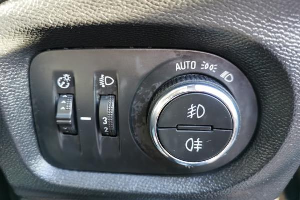 2020 Vauxhall Corsa 1.2 Turbo Elite Nav Hatchback 5dr Petrol Auto Euro 6 (s/s) (100 ps) - Alcantara, photo 21
