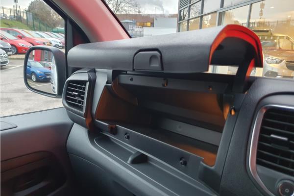 2024 Vauxhall Vivaro-e 3100 75kWh Dynamic Auto L1 H1 6dr (7.4kW Charger) - Curtiba Grey, photo 25