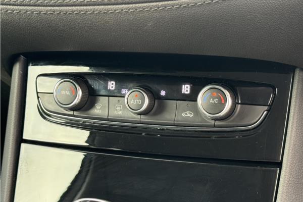 2021 Vauxhall Grandland X 1.2 Turbo SRi Nav SUV 5dr Petrol Auto Euro 6 (s/s) (130 ps) - Cloth, photo 16