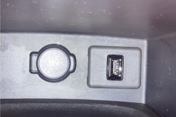 2019 Vauxhall Grandland 1.2T 130ps Tech Line NAV - Cloth, photo 19