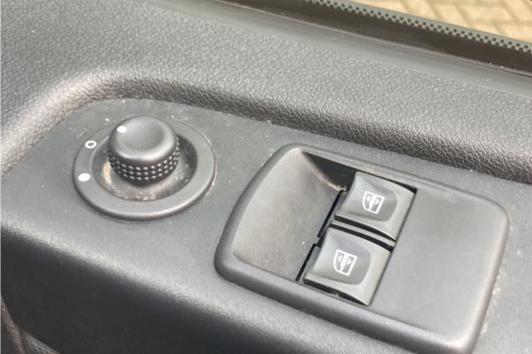 2018 VAUXHALL VIVARO - Cloth, photo 25