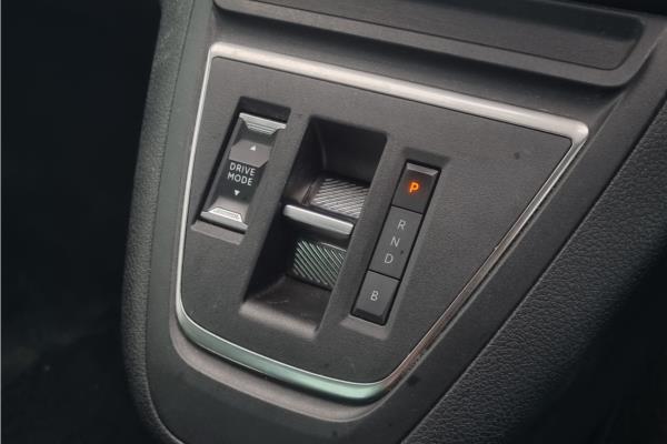 2021 Vauxhall Vivaro-e Life 50kWh Elite L MPV 5dr Electric Auto LWB (8 Seat) (7.4kW Charger) (136 ps) - Leather, photo 29