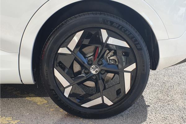 2023 Vauxhall Grandland 1.6 14.2kWh GSe SUV 5dr Petrol Plug-in Hybrid Auto AWD Euro 6 (s/s) (300 ps) - Berson Black, photo 19