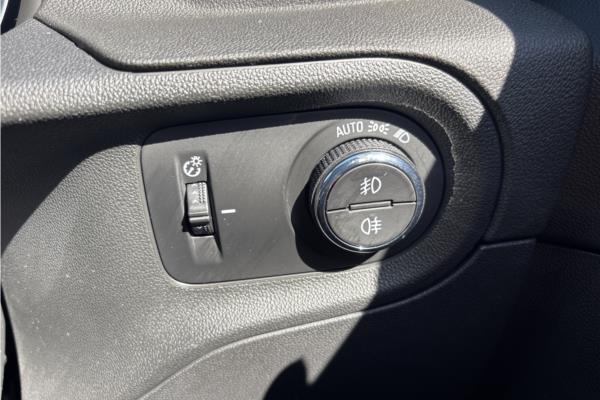 2021 Vauxhall Grandland X 1.6 13.2kWh Elite Nav SUV 5dr Petrol Plug-in Hybrid Auto 4WD Euro 6 (s/s) Hybrid4 (300 ps) - Leather, photo 21