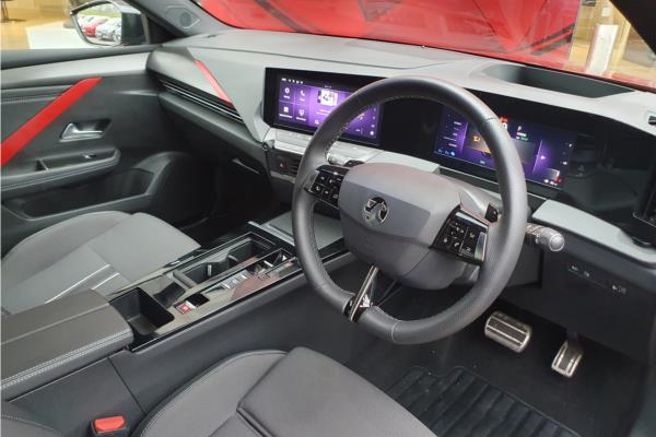 2022 Vauxhall Astra 1.6 12.4kWh GS Line Hatchback 5dr Petrol Plug-in Hybrid Auto Euro 6 (s/s) (180 ps) - Cloth Sienna/Jet Blk, photo 12