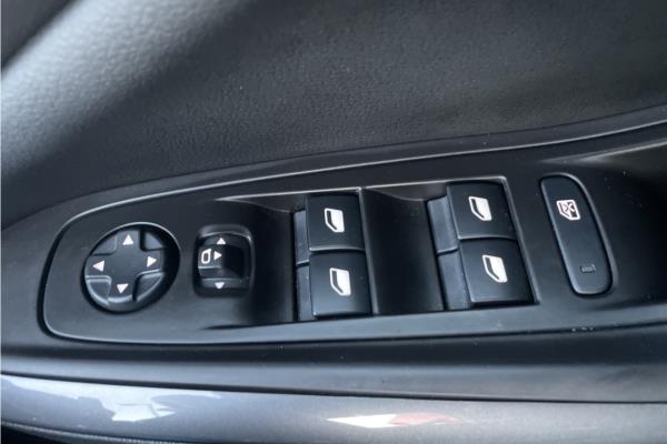 2019 Vauxhall Grandland X 1.2 Turbo Elite Nav SUV 5dr Petrol Auto (s/s) (130 ps) - Berson Black, photo 20