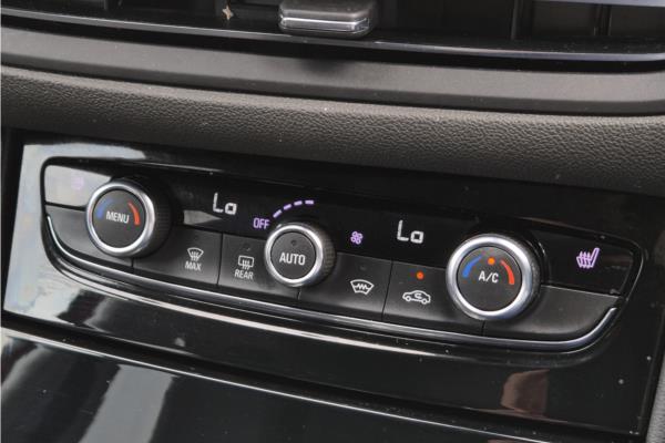 2022 Vauxhall Grandland 1.2 Turbo Ultimate SUV 5dr Petrol Auto Euro 6 (s/s) (130 ps) - Black Alcantara, photo 19