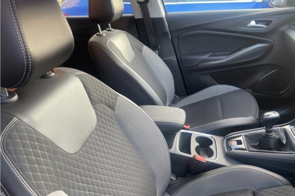 2021 Vauxhall Grandland X 1.2 Turbo Griffin Edition SUV 5dr Petrol Manual Euro 6 (s/s) (130 ps) - Berson Black, photo 34
