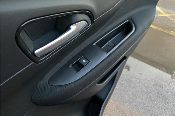 2019 Vauxhall Mokka X 1.4i Turbo Design Nav SUV 5dr Petrol Auto Euro 6 (140 ps) - Cloth, photo 44