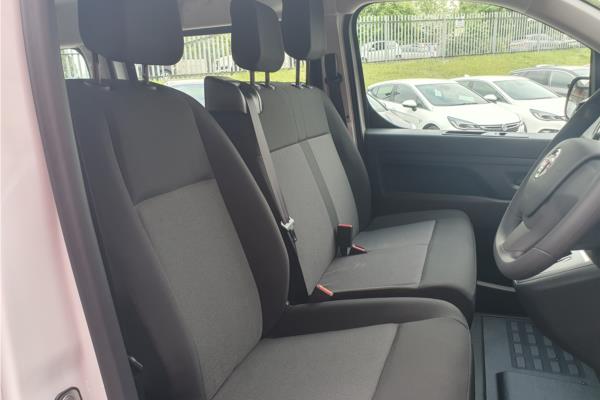 2023 Vauxhall Vivaro-e Life - Curitiba Triton, photo 32
