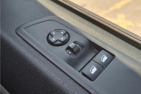 2019 Vauxhall Vivaro 2.0 Turbo D 3100 Sportive Crew Van 5dr Diesel Manual Euro 6 (s/s) (120 ps) - Cloth, photo 23