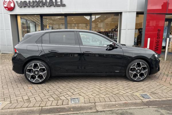 2022 Vauxhall Astra 1.2 Turbo Ultimate Hatchback 5dr Petrol Manual Euro 6 (s/s) (130 ps) - Alcantara, photo 9