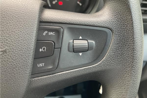 2019 VAUXHALL VIVARO - Cloth, photo 23