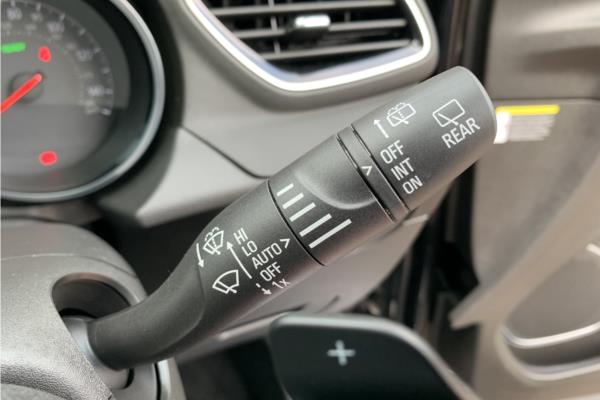 2020 Vauxhall Grandland X 1.6 13.2kWh Business Edition Nav Premium SUV 5dr Petrol Plug-in Hybrid Auto 4WD Euro 6 (s/s) Hybrid4 (300 ps) - Cloth/Leather, photo 27