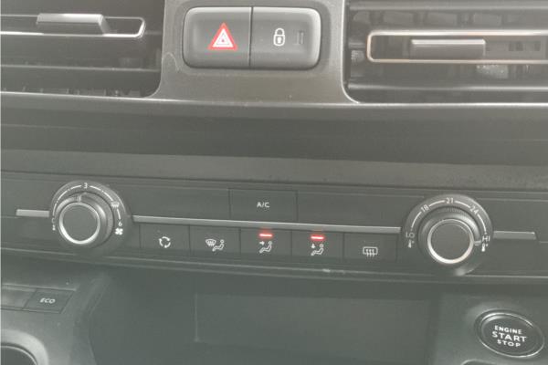 2021 Vauxhall Combo Life 1.2 Turbo SE MPV 5dr Petrol Auto Euro 6 (s/s) (7 Seat) (130 ps) - Cloth, photo 16