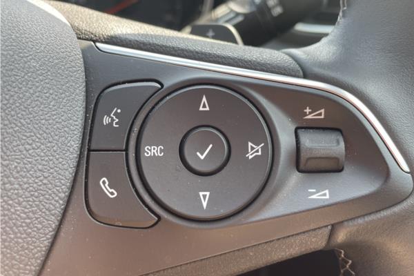 2020 Vauxhall Grandland X 1.6 13.2kWh Ultimate Nav SUV 5dr Petrol Plug-in Hybrid Auto 4WD Euro 6 (s/s) Hybrid4 (300 ps) - Berson Black, photo 22