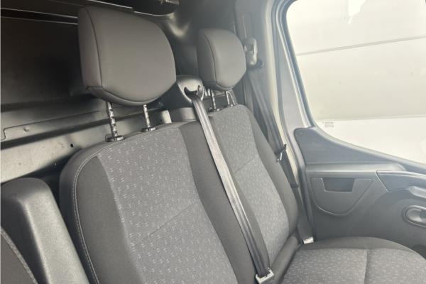 2019 Vauxhall Movano 2.3 CDTi 3500 Panel Van 5dr Diesel Manual FWD L3 Medium Roof Euro 6 (130 ps) - Cloth, photo 34