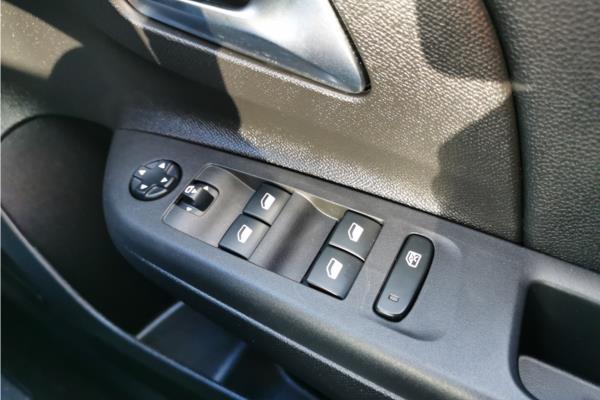 2020 Vauxhall Corsa 1.2 Turbo Elite Nav Hatchback 5dr Petrol Auto Euro 6 (s/s) (100 ps) - Alcantara, photo 22