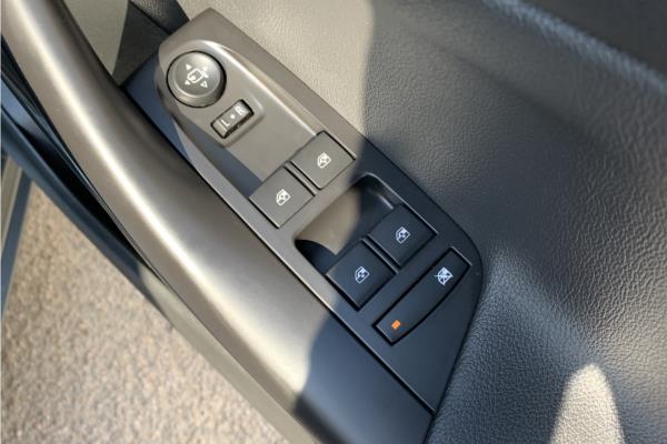 2019 Vauxhall Astra 1.4i Turbo GPF Elite Nav Hatchback 5dr Petrol Auto Euro 6 (s/s) (150 ps) - Leather, photo 22