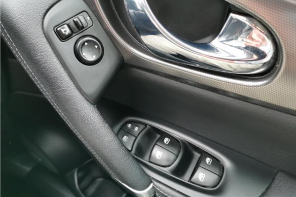 Non Franchise 2018 Nissan Qashqai 1.3 DIG-T Tekna SUV 5dr Petrol Manual Euro 6 (s/s) (140 ps) - Mixed Leather - Fabric/Cloth, photo 22