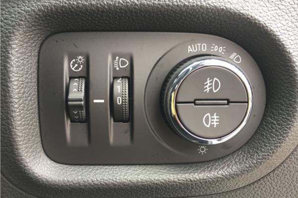 2019 Vauxhall Astra 5Dr 1.4T 150ps Griffin - Cloth Sienna/Jet Blk, photo 21