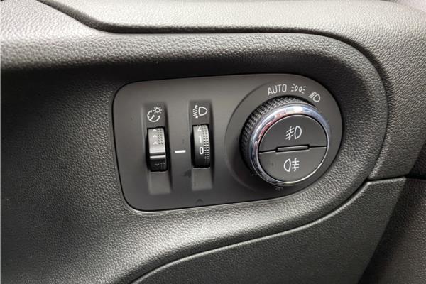 2019 Vauxhall Grandland X 1.2 Turbo Sport Nav SUV 5dr Petrol Manual (s/s) (130 ps) - Berson Black, photo 21