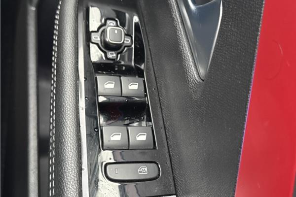 2022 Vauxhall Astra 1.6 12.4kWh GS Line Hatchback 5dr Petrol Plug-in Hybrid Auto Euro 6 (s/s) (180 ps) - Cloth, photo 22