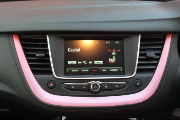 2018 Vauxhall Grandland X 1.2 Turbo SE 5dr - Harlekin Black, photo 17