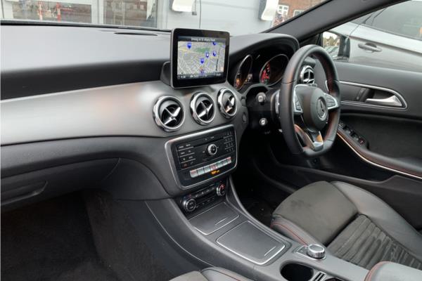 Non Franchise 2019 Mercedes-benz Gla 200 Amg Line Edition - Leather, photo 15