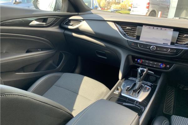 2018 Vauxhall Insignia 2.0 Turbo D BlueInjection SRi VX Line Nav Sports Tourer 5dr Diesel Auto Euro 6 (s/s) (170 ps) - Cloth, photo 44