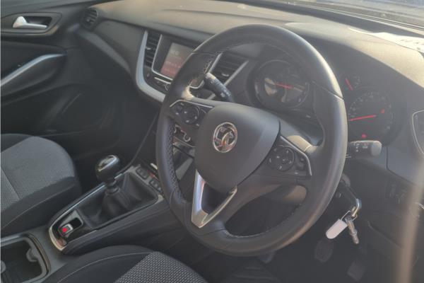2020 Vauxhall Grandland X 1.2 Turbo GPF SE SUV 5dr Petrol Manual Euro 6 (s/s) (130 ps) - Cloth, photo 12