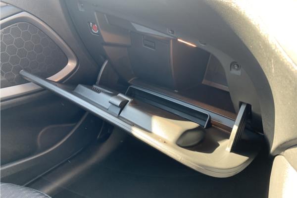 2020 Vauxhall Crossland X 1.2 Turbo Elite SUV 5dr Petrol Auto Euro 6 (s/s) (130 ps) - Cloth, photo 26