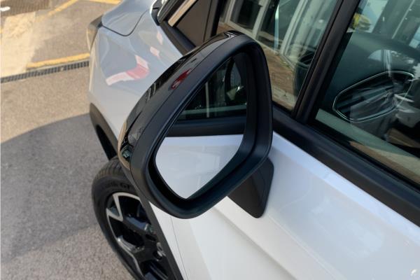 2021 Vauxhall Crossland 1.2 Turbo Ultimate Nav SUV 5dr Petrol Auto Euro 6 (s/s) (130 ps) - Cloth/Alcantara, photo 41