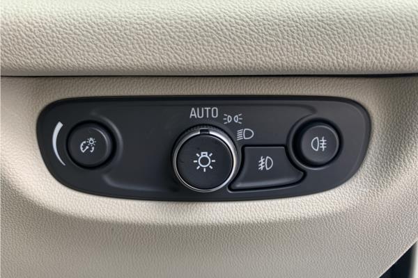 2018 Vauxhall Insignia 2.0 Turbo D BlueInjection Elite Nav Sports Tourer 5dr Diesel Auto Euro 6 (s/s) (170 ps) - Leather, photo 20