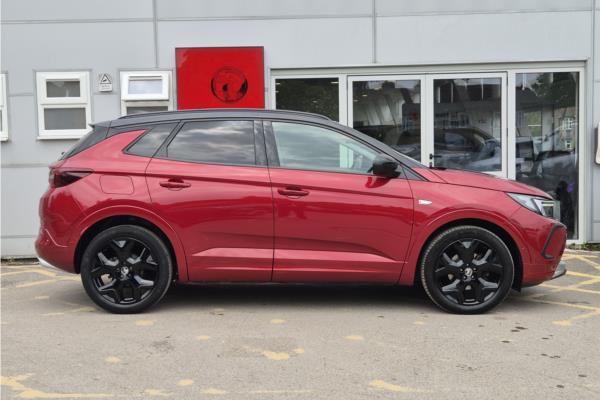 2022 Vauxhall Grandland 1.2 Turbo Ultimate SUV 5dr Petrol Auto Euro 6 (s/s) (130 ps) - Black Alcantara, photo 9