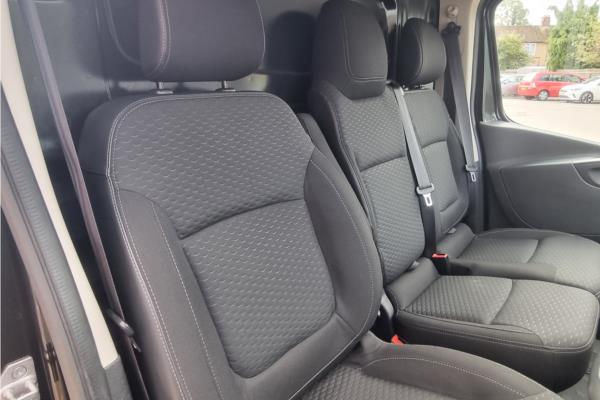 2018 VAUXHALL VIVARO - Cloth, photo 25