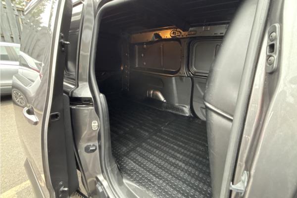 2021 Vauxhall Combo 1.5 Turbo D 2300 Edition Panel Van 4dr Diesel Auto L2 H1 Euro 6 (s/s) (130 ps) - Cloth, photo 12