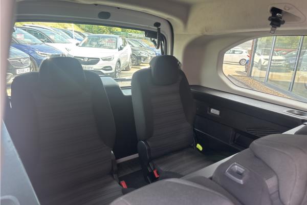 2020 Vauxhall Combo Life 1.5 Turbo D Elite XL MPV 5dr Diesel Auto Euro 6 (s/s) (130 ps) - Cloth, photo 42