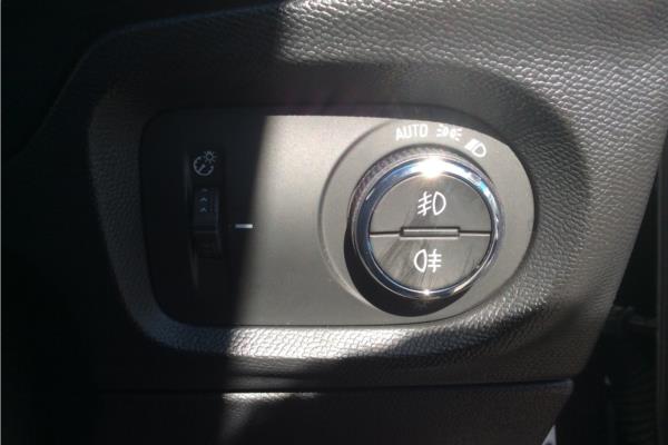 2021 Vauxhall Corsa 50kWh Elite Nav Premium Hatchback 5dr Electric Auto (7.4Kw Charger) (136 ps) - Cloth, photo 21
