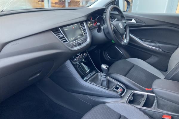 2019 Vauxhall Grandland 1.2T 130ps Tech Line NAV - Cloth, photo 15