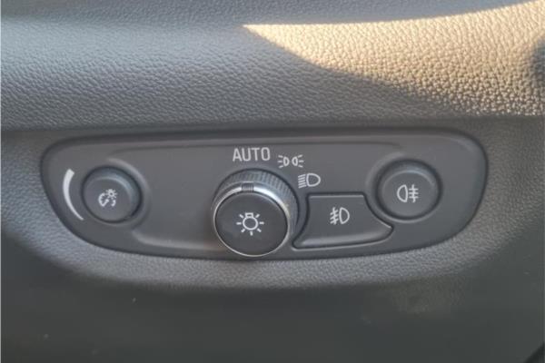 2019 Vauxhall Insignia 2.0 Turbo D BlueInjection SRi VX Line Nav Sports Tourer 5dr Diesel Auto Euro 6 (s/s) (170 ps) - Cloth/Leather, photo 20