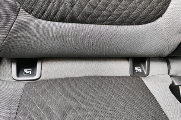 2021 Vauxhall Grandland X 1.2 Turbo SRi Nav SUV 5dr Petrol Manual Euro 6 (s/s) (130 ps) - Cloth, photo 33