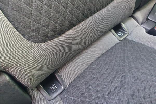 2020 Vauxhall Grandland X 1.2 Turbo SRi Nav SUV 5dr Petrol Auto Euro 6 (s/s) (130 ps) - Cloth, photo 32