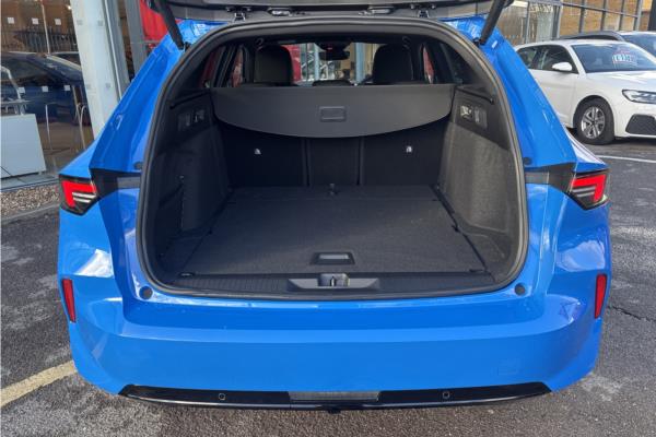 Vauxhall Astra* 5Dr 54kWh 11kWCh Ultimate AU - Jet Blk+alcantr, photo 13