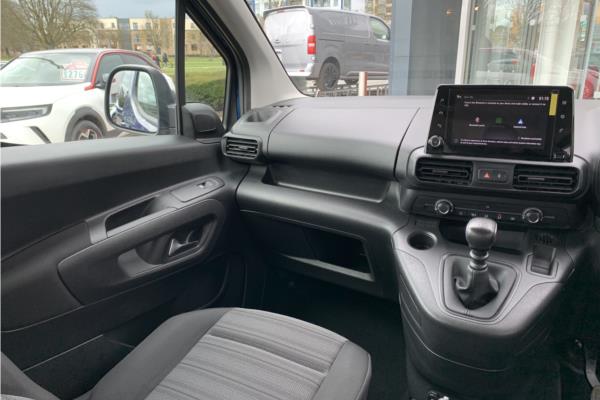 2020 Vauxhall Combo Life 1.2 Turbo GPF Energy MPV 5dr Petrol Manual Euro 6 (s/s) (7 Seat) (110 ps) - Cloth, photo 37