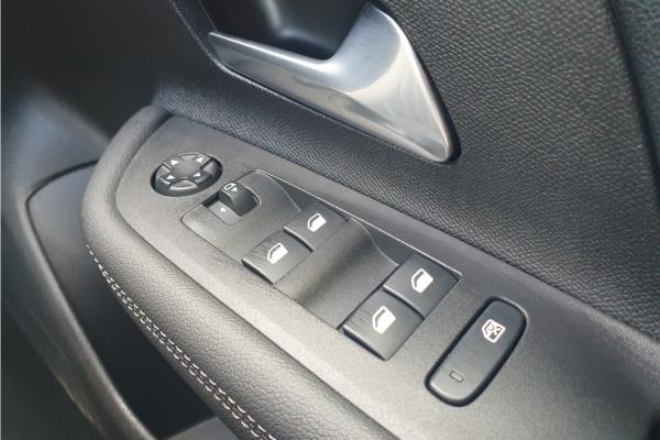 2024 Vauxhall Mokka-e 50kWh Ultimate SUV 5dr Electric Auto (136 ps) - Black Alcantara, photo 21