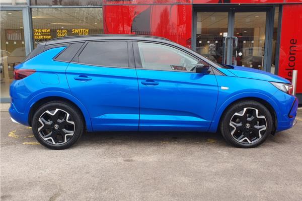 2023 Vauxhall Grandland - Alcantara Jet Black Cloth, Jet Black, photo 9