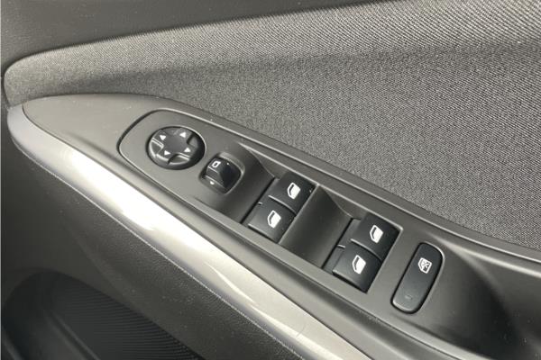2019 Vauxhall Grandland X 1.2 Turbo SE SUV 5dr Petrol Auto 8Spd Euro 6 (s/s) (130 ps) - Cloth, photo 22