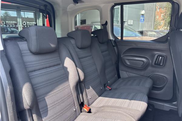 2021 Vauxhall Combo Life 1.2 Turbo SE MPV 5dr Petrol Auto Euro 6 (s/s) (130 ps) - Cloth, photo 13